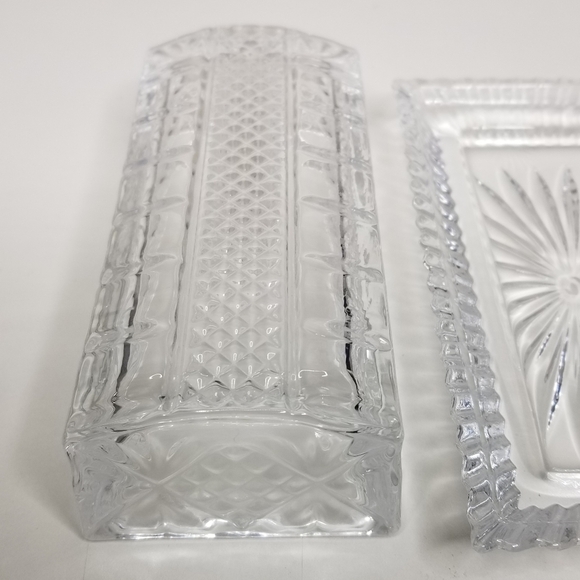 Embossed Diamond Pattern Design Covered Butter Dish Glass 1/4lb Butter Keeper - Picture 6 of 12